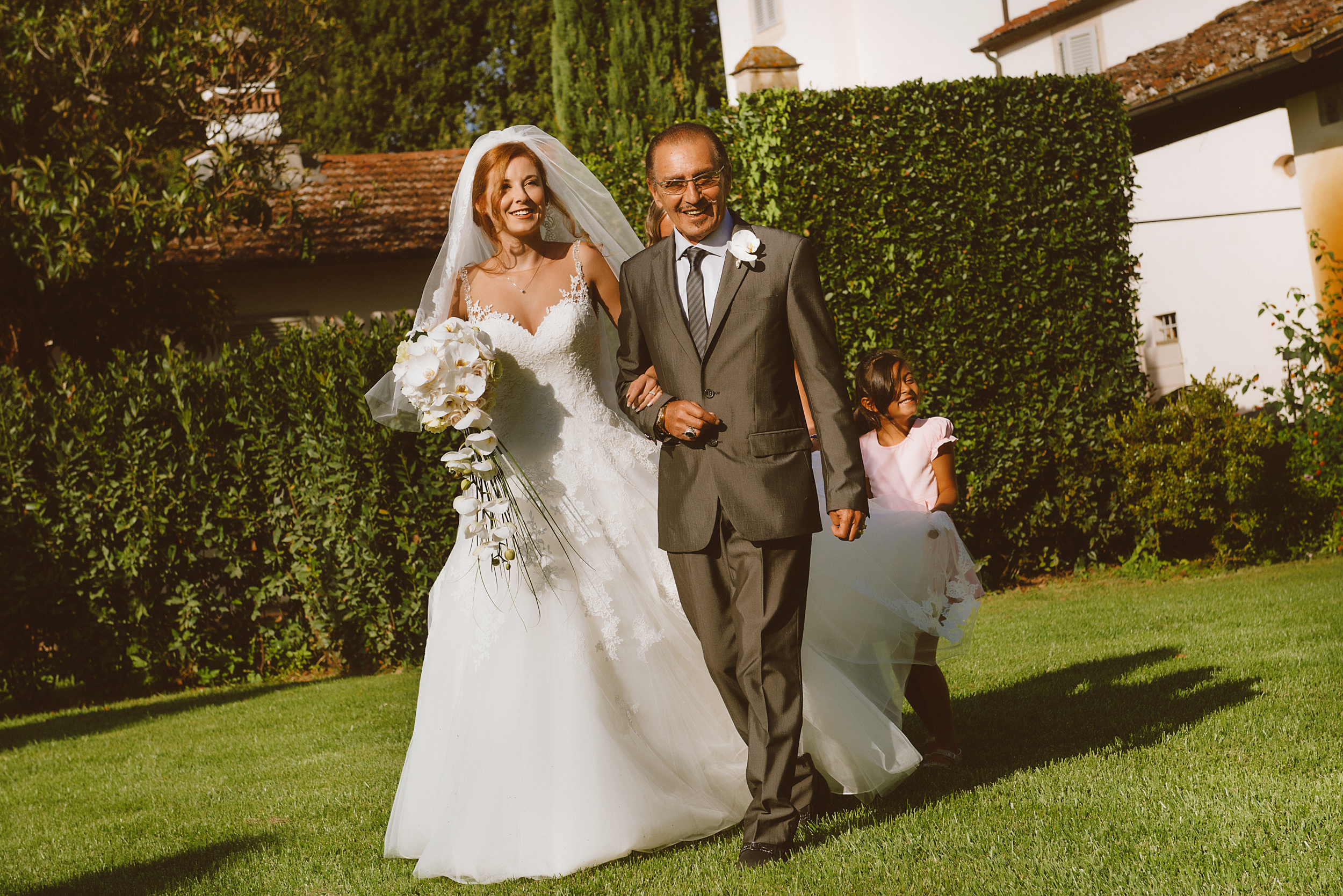 #nextdoorbride by mitia wedding photographer in italy