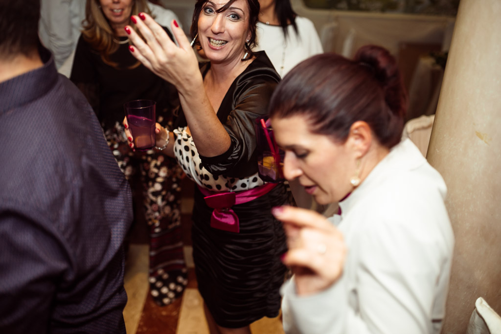 #nextdoorbride by mitia wedding photographer in italy