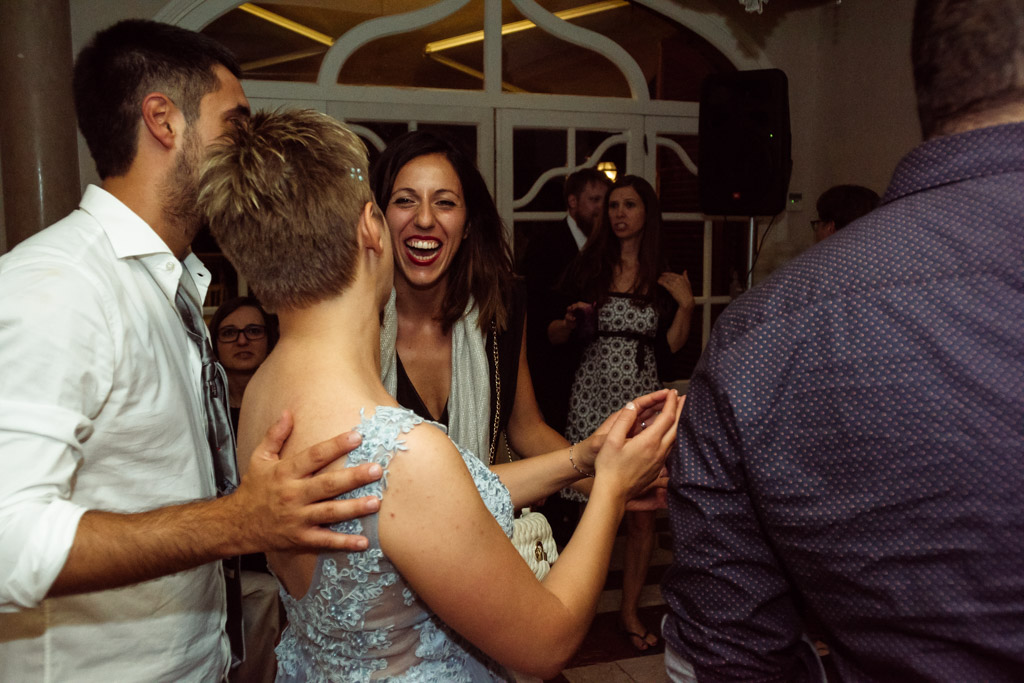 #nextdoorbride by mitia wedding photographer in italy