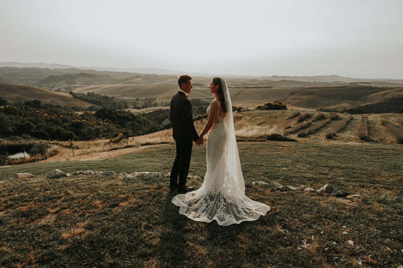  Fotografo di Matrimonio a Volterra a Le Capanne | Mitch&Courtney